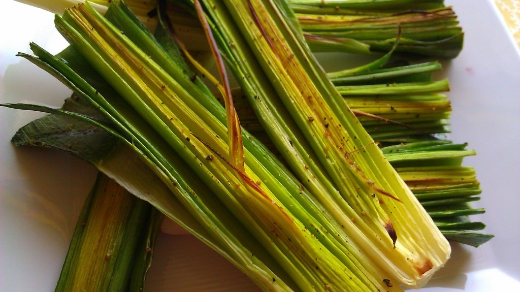 Oven roasted leeks