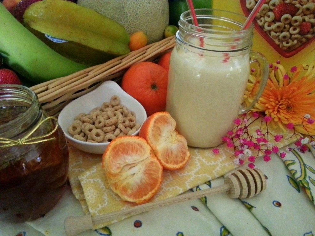 Clementine Yogurt Honey and Cheerios Shake another idea part of the Seven Minute Recipes for the #FamilyBreakfast Project