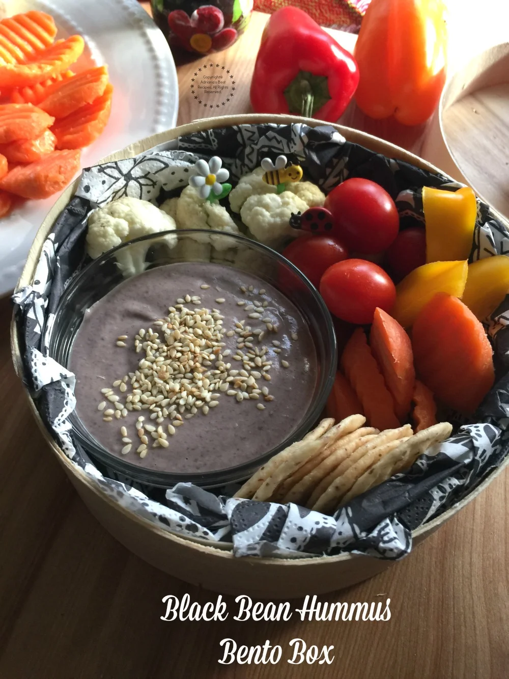 Hummus de frijol negro perfecto para una lonchera bento