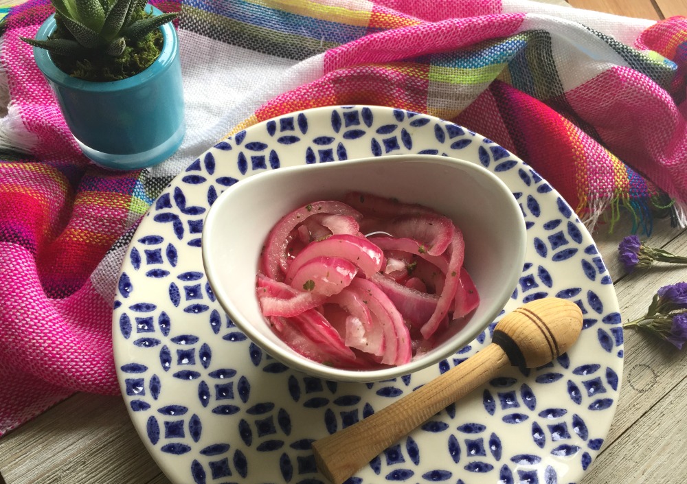 Mexican Pickled Onions, Easy 10-Minute Recipe