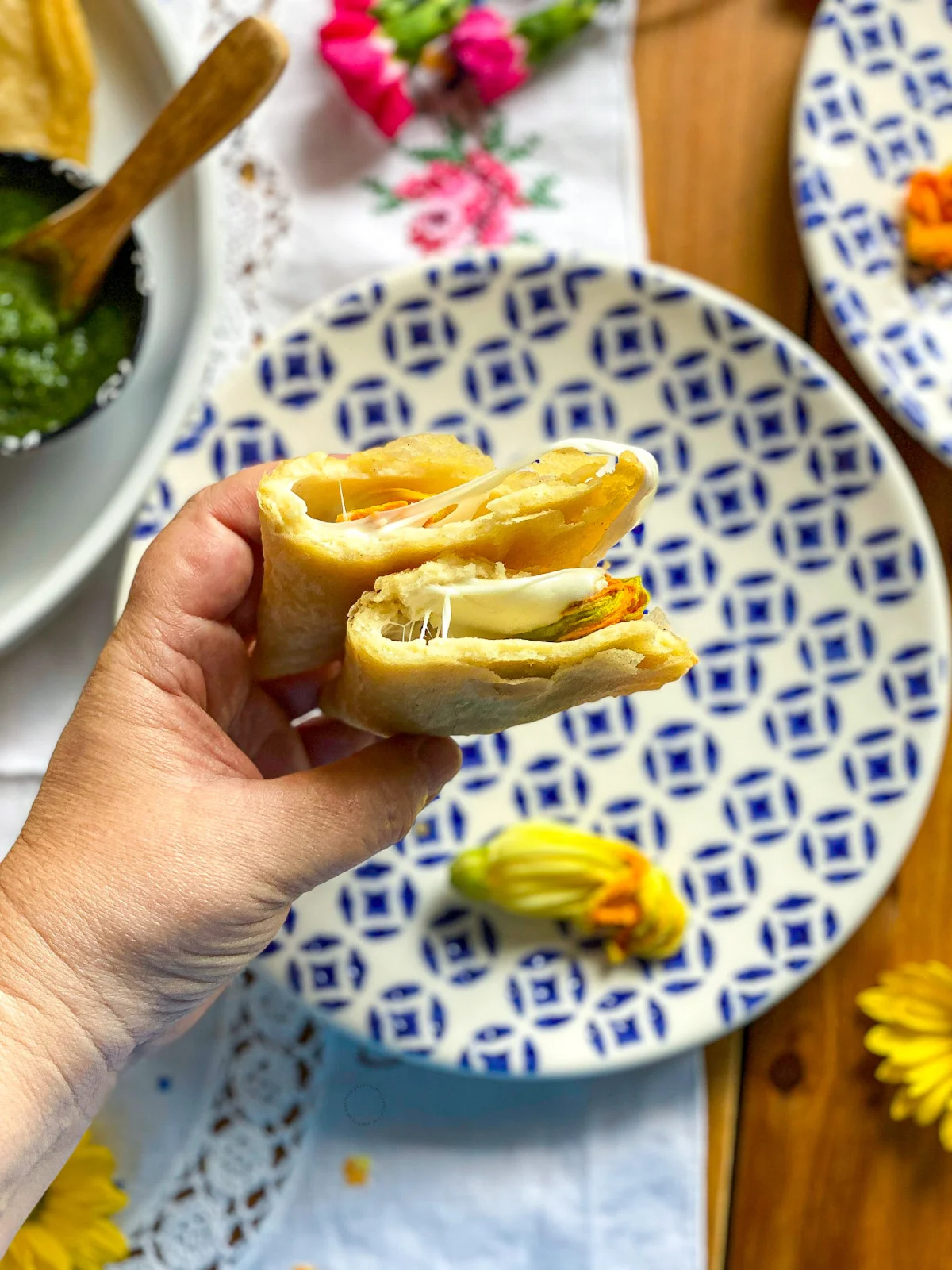 PAN DULCE CASERO QUESADILLA DE MANJAR . 